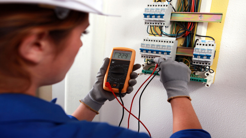 What Do the Best Electrical Contractors Bayswater, VIC, Offers Help With?