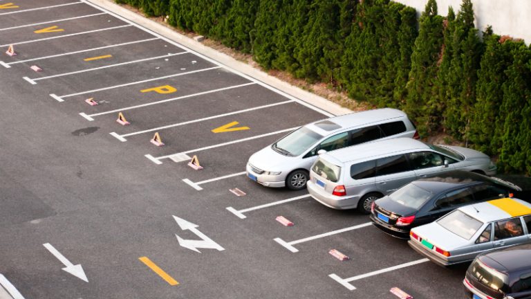 Choosing a Line Marking Contractor Perth WA for Durable Car Park Markings